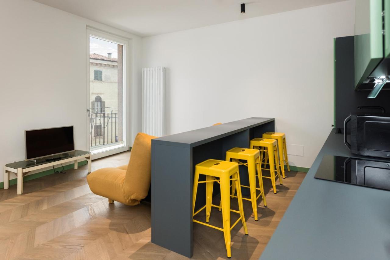 Flats4Rent Carla'S Apartments Верона Экстерьер фото